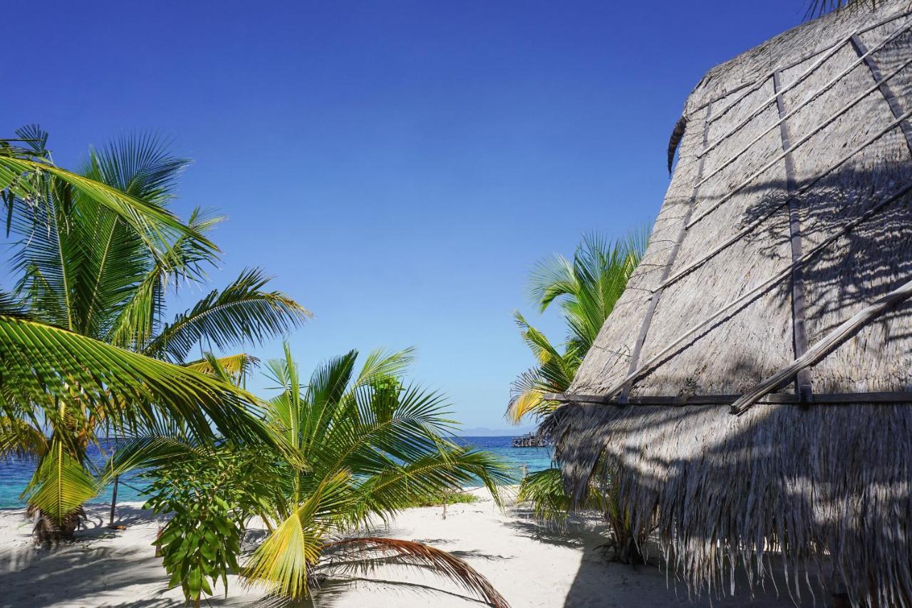 Hotel Le Pirate Island - Adults Only Labuan Bajo Esterno foto