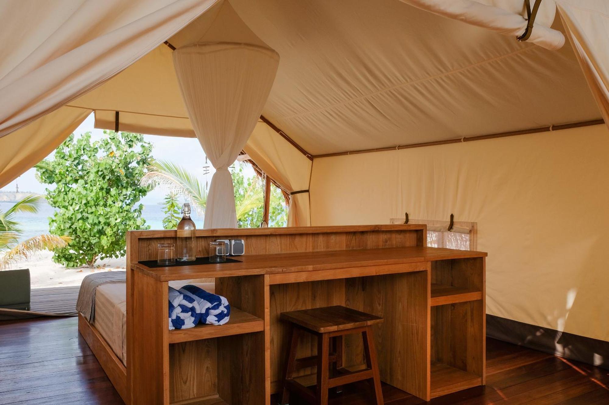 Hotel Le Pirate Island - Adults Only Labuan Bajo Esterno foto