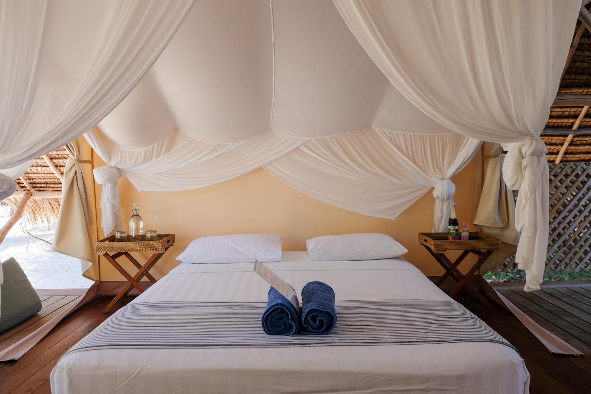 Hotel Le Pirate Island - Adults Only Labuan Bajo Esterno foto