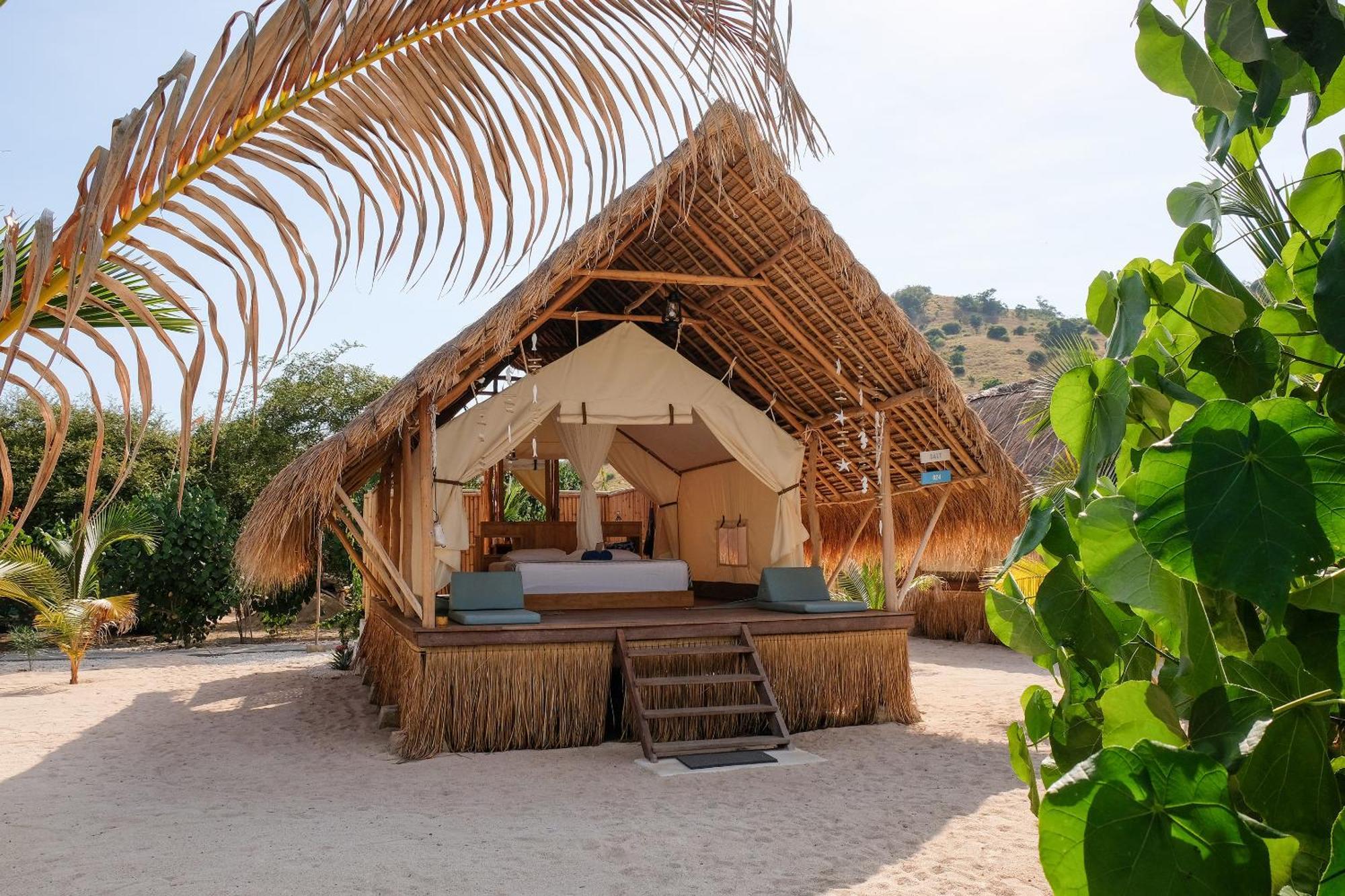 Hotel Le Pirate Island - Adults Only Labuan Bajo Esterno foto